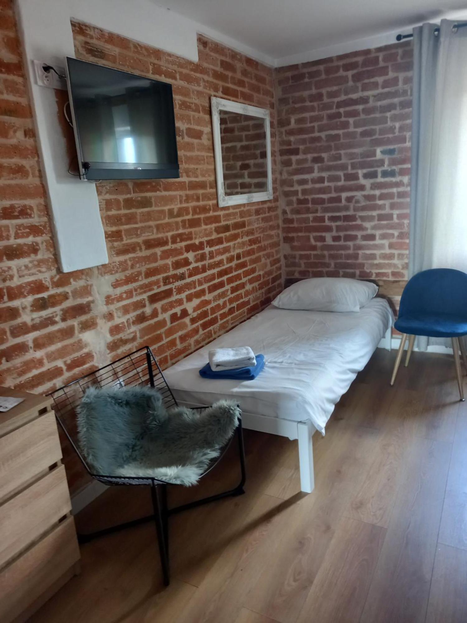 Leon'S Rooms Жари Екстер'єр фото