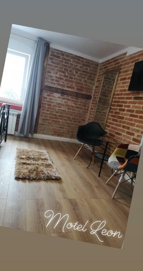 Leon'S Rooms Жари Екстер'єр фото