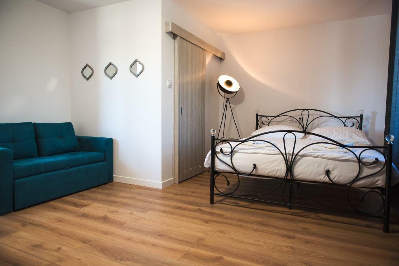 Leon'S Rooms Жари Екстер'єр фото