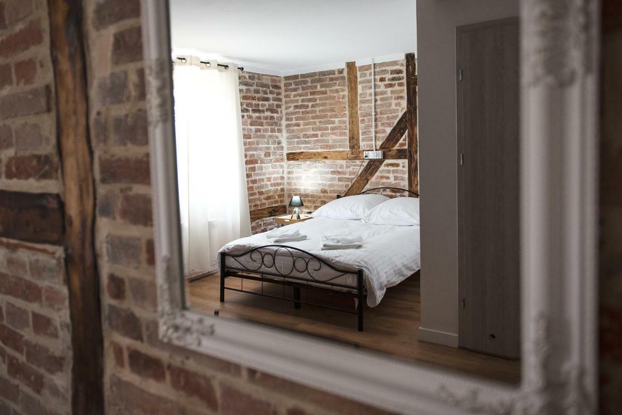 Leon'S Rooms Жари Екстер'єр фото